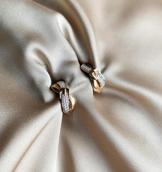 Rose gold earrings with zircon