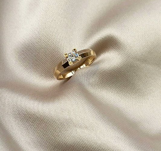 Помолвочное кольцо из розового золота