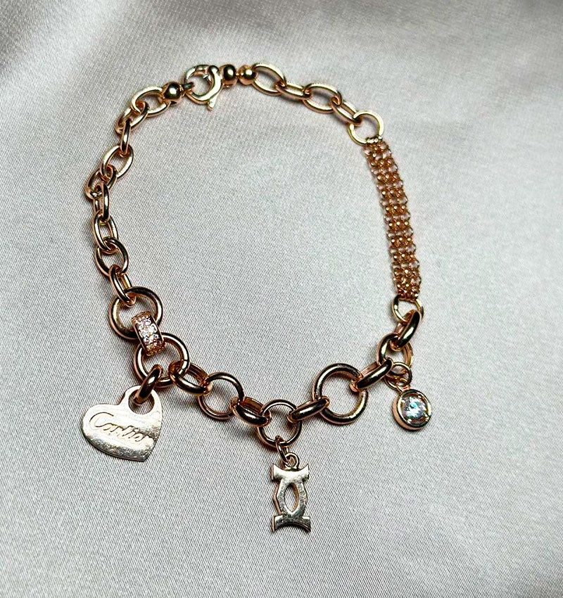 Rose gold bracelet with zircon