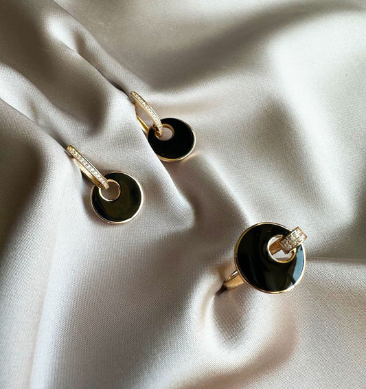 Rose gold and onyx set