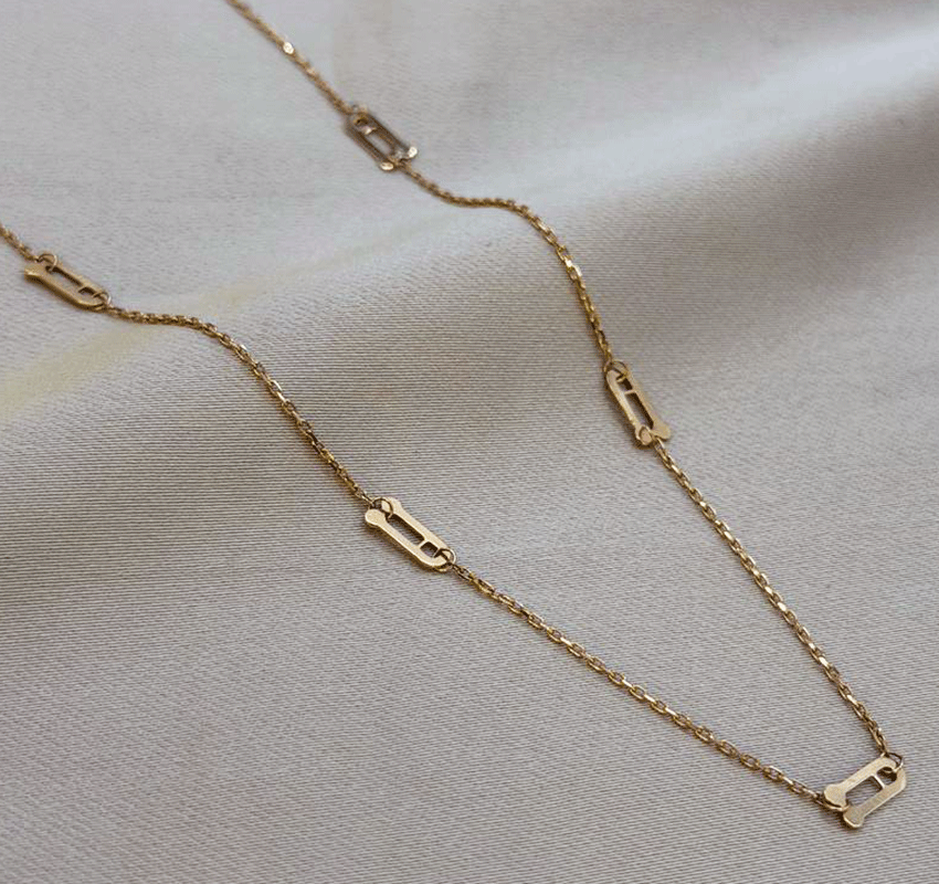 Колье из розового золота