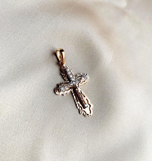 Крестик из розового золота