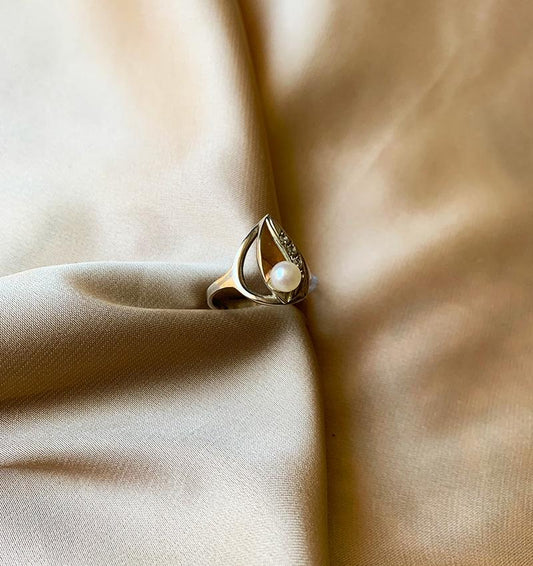 Inel din argint cu inserții de aur și zirconiu