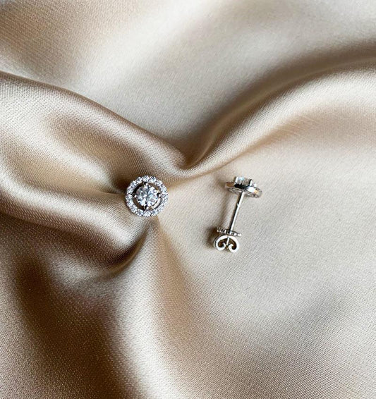 White gold earrings with zircon