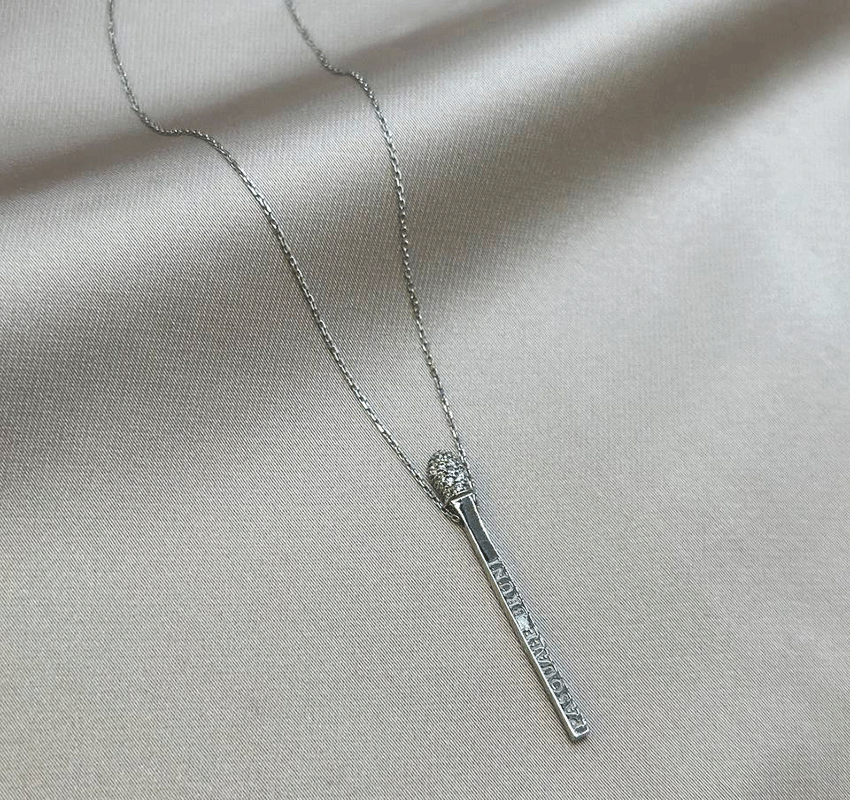 Колье из белого золота