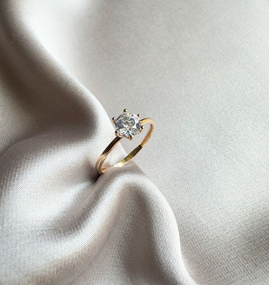 Помолвочное кольцо из розового золота