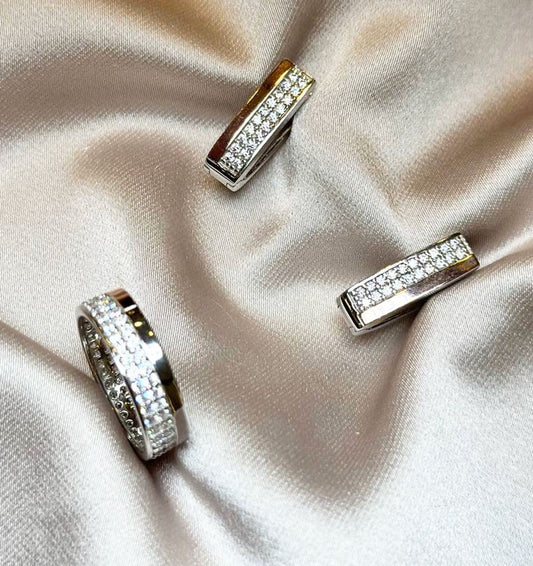 Set of silver with gold inserts and zircon