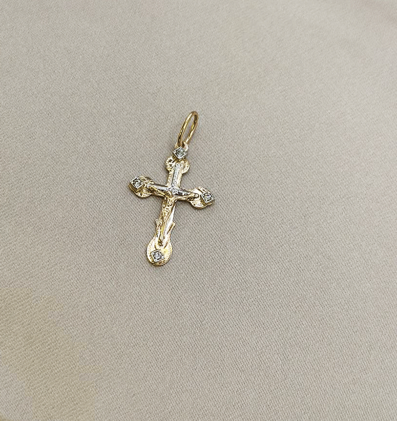 Cruce din aur roz cu zirconiu
