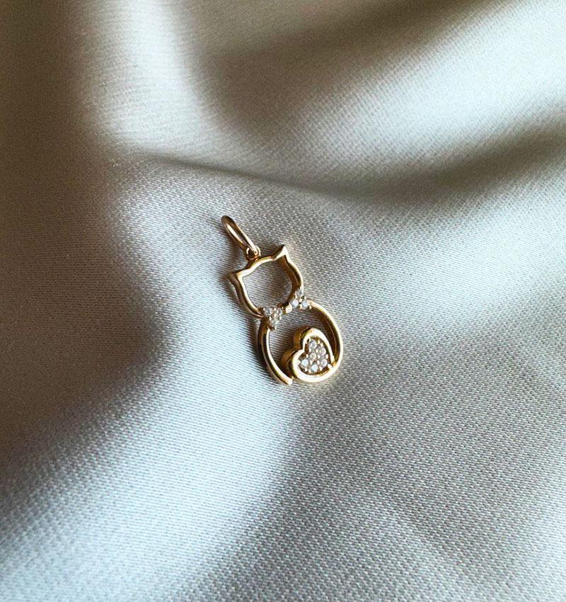 Pandantiv din aur roz cu zirconiu