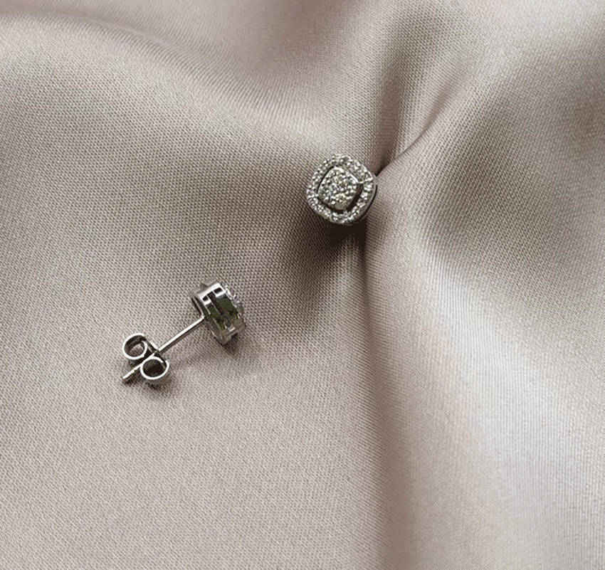 Серьги из белого золота с бриллиантом 0.38ct