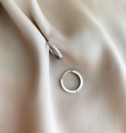 White gold earrings with a 0.12ct diamond