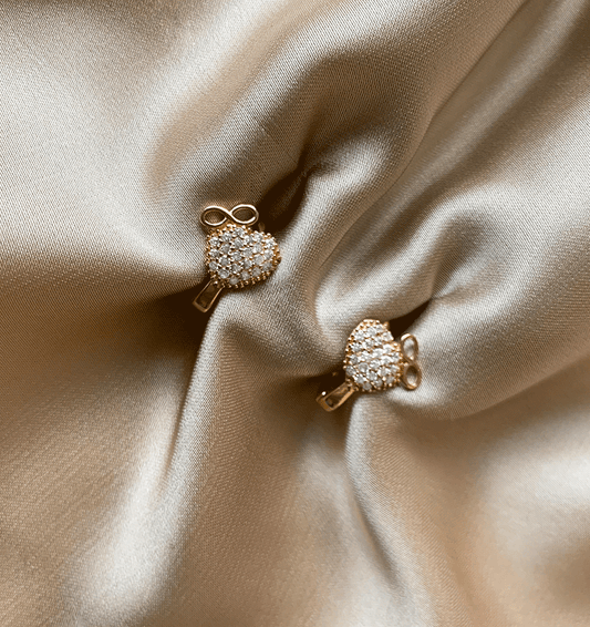 Rose gold earrings with zircon