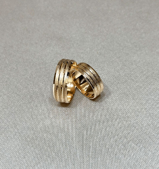 Rose gold wedding rings