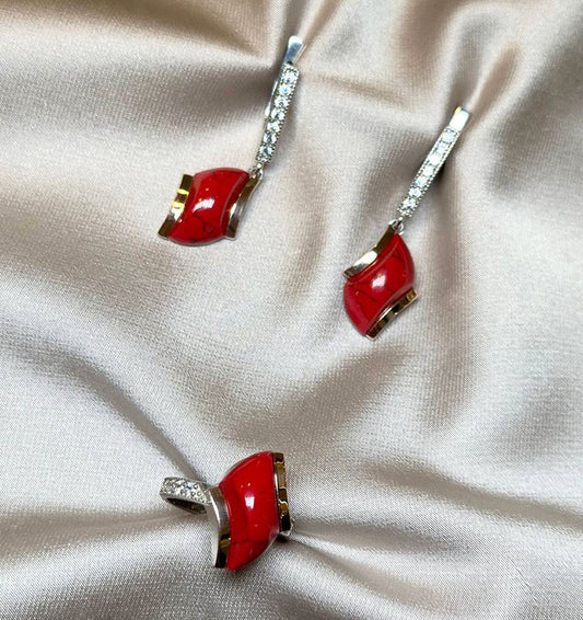 A set of silver with gold inserts, jasper and zircon