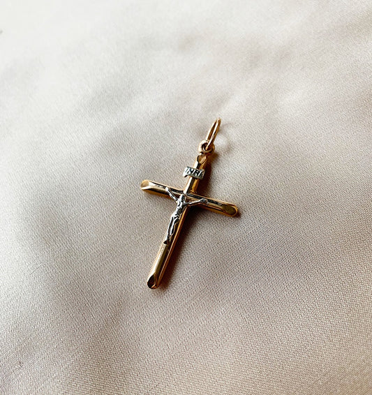 Крестик из розового золота