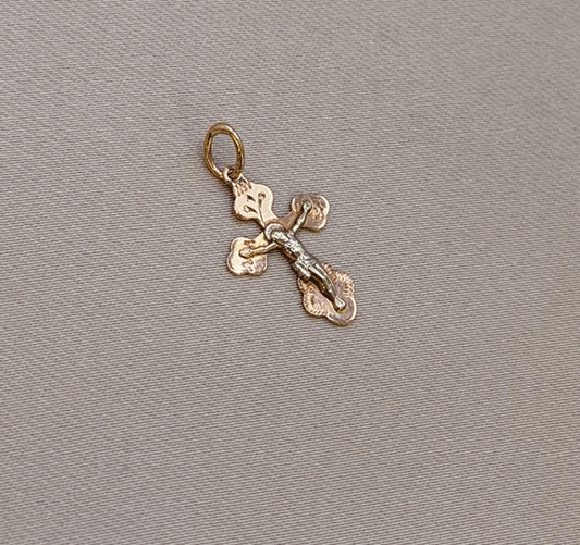 Крестик из розового золота