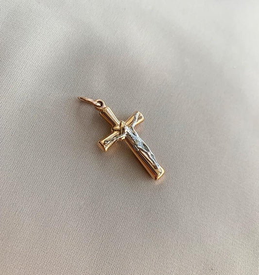 Крестик из розового золота