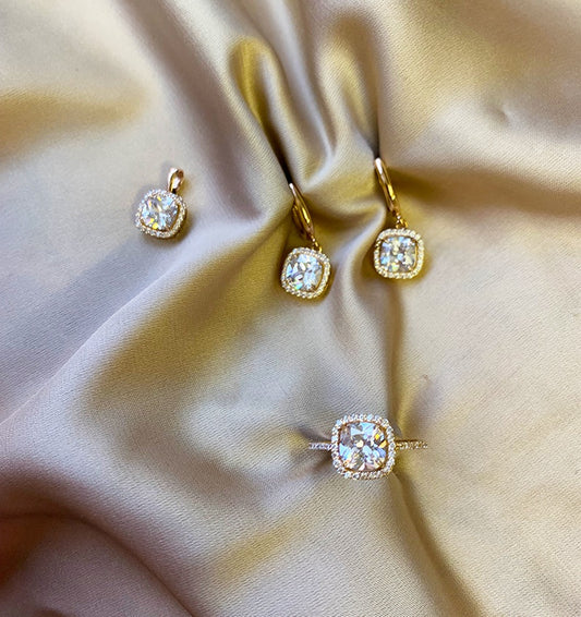 Rose gold set with zircon