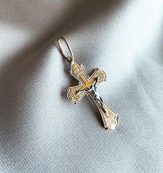 Крестик из розового золота