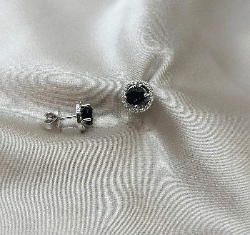 White gold earrings with cubic zirconia