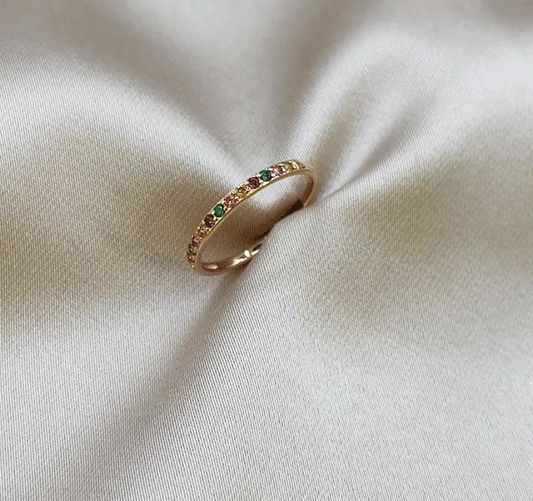 Rose gold ring with cubic zirconia