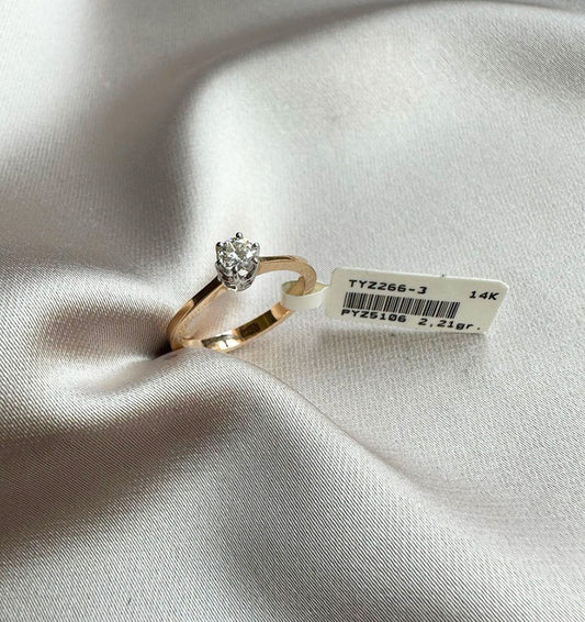 Rose gold ring with 0.2ct diamond