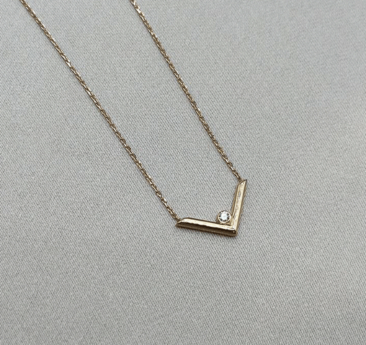 Колье из розового золота