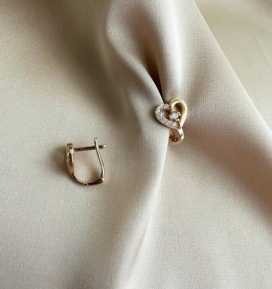 Rose gold earrings with zircon