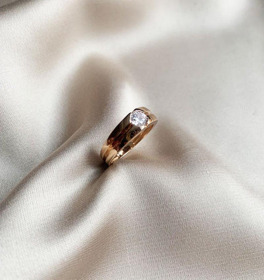 Помолвочное кольцо из розового золота