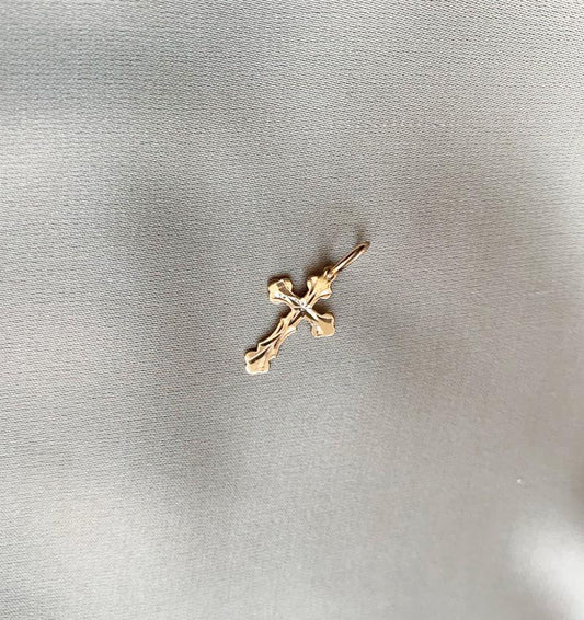 Крестик из розового золота