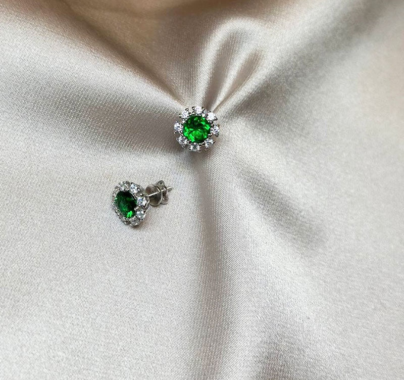 Silver earrings with zircon