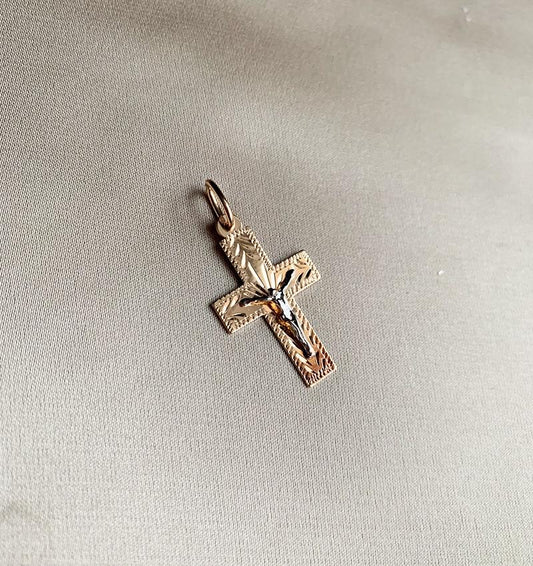Крестик из розового золота