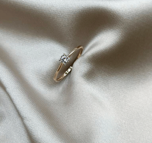 Помолвочное кольцо из розового золота