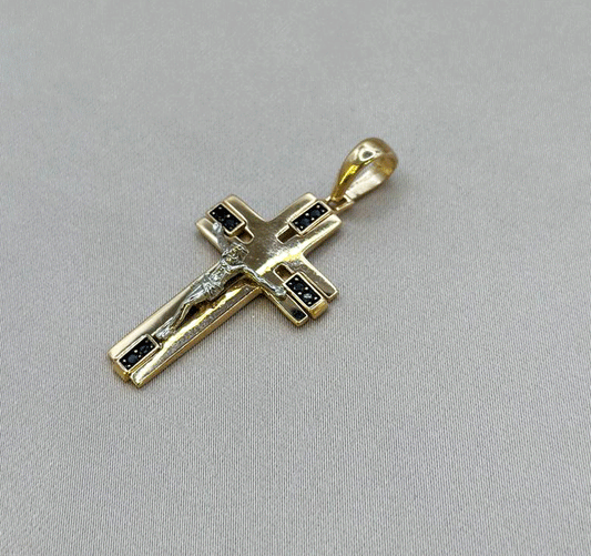 Крестик из розового золота