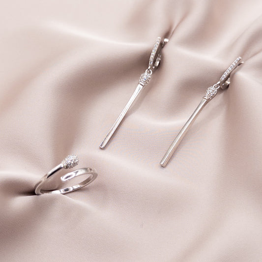 Silver set with cubic zirconia