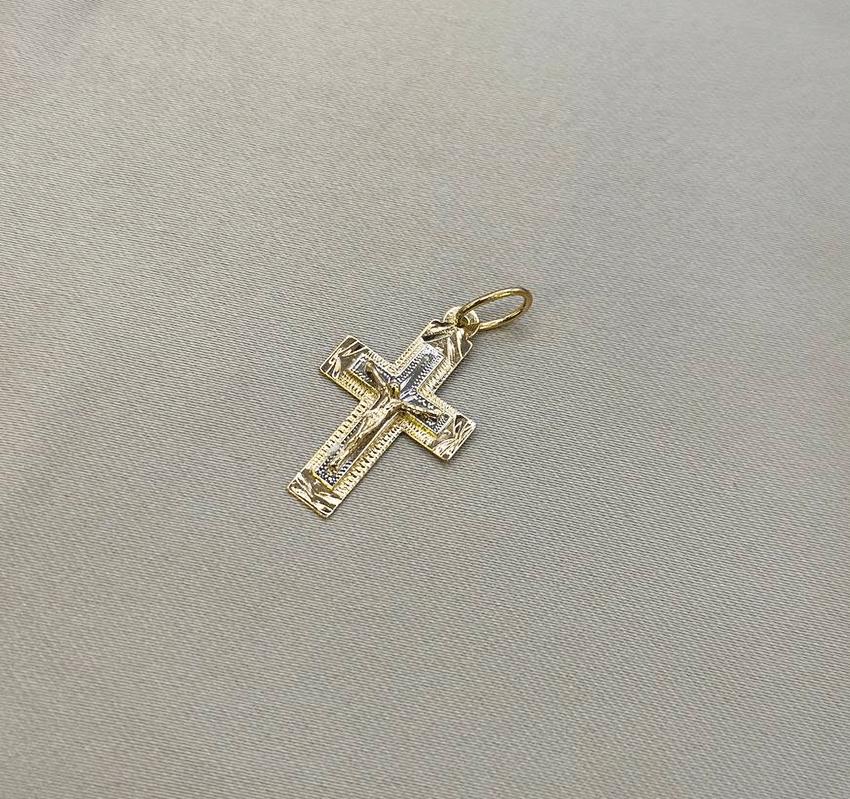 Крестик из розового золота