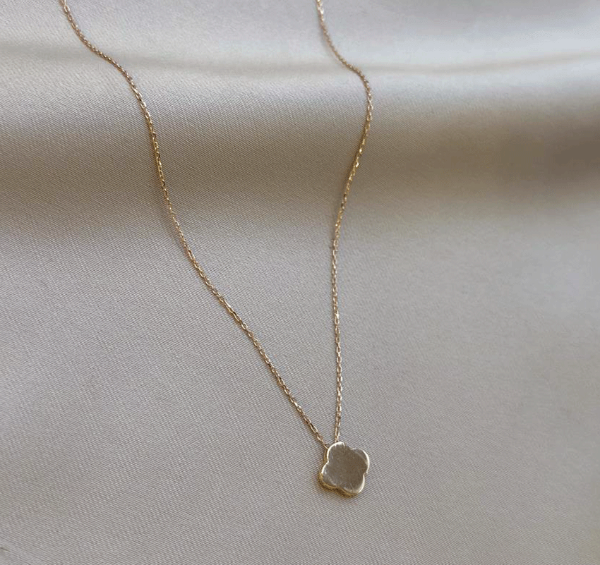 Колье из розового золота