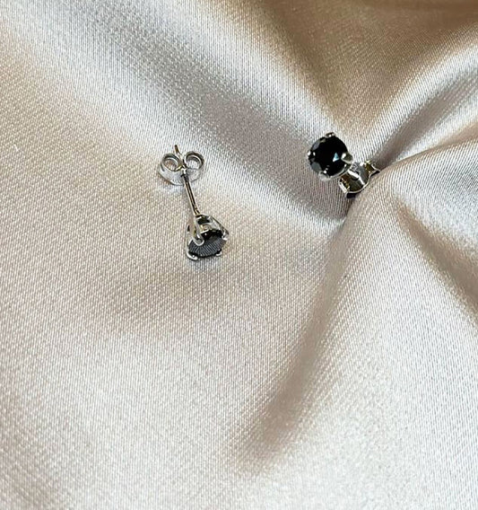 Серьги из серебра с цирконом