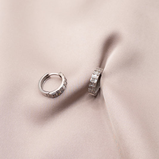 Серьги из серебра с цирконом