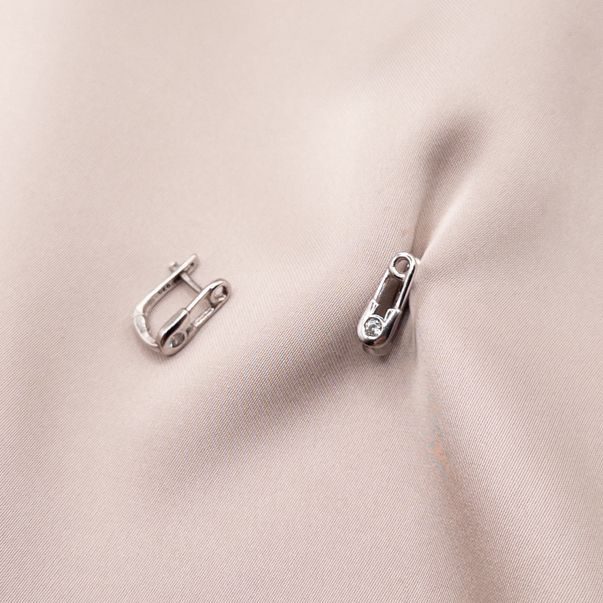 Silver earrings with cubic zirconia