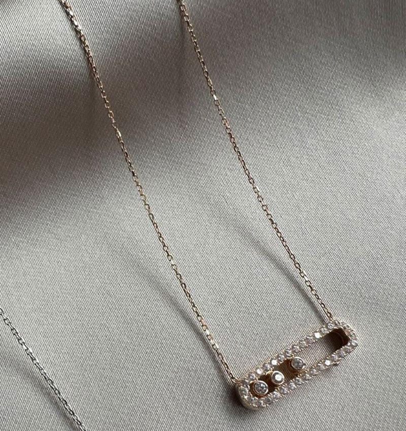 Red gold set with cubic zirconia