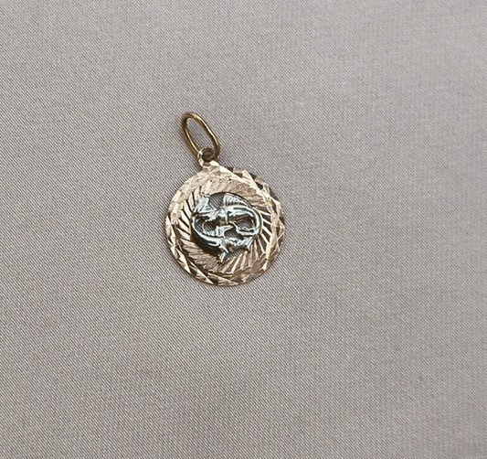 Pandantiv din aur roz