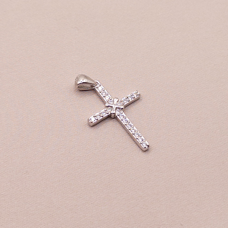 Cruce de argint cu zircon