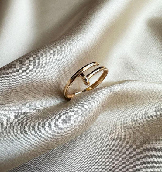 Rose gold ring