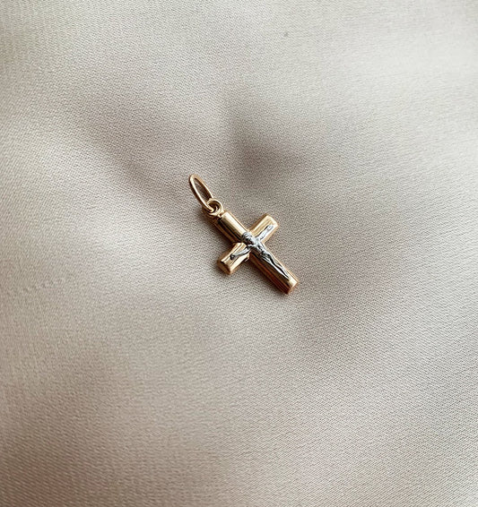 Крестик из розового золота