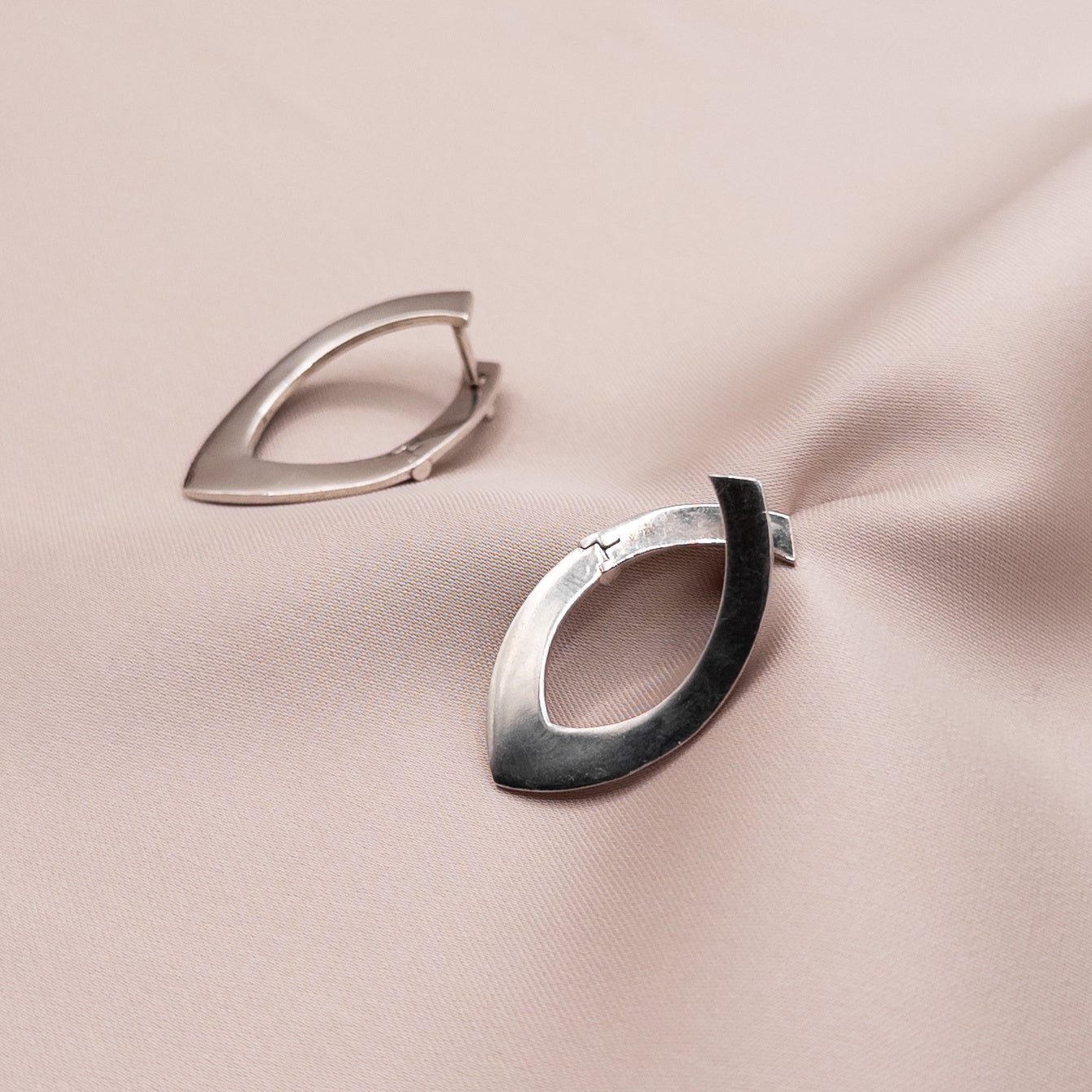 Серьги из серебра