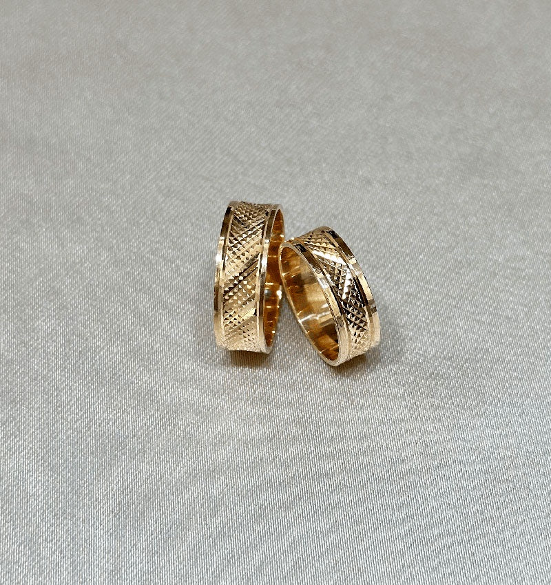 Rose gold wedding rings