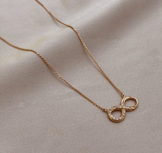 Колье из розового золота