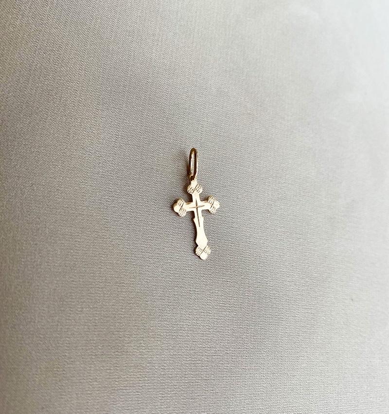 Cruce din aur roz