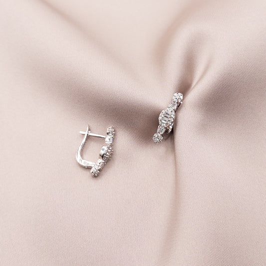 Серьги из серебра с цирконом